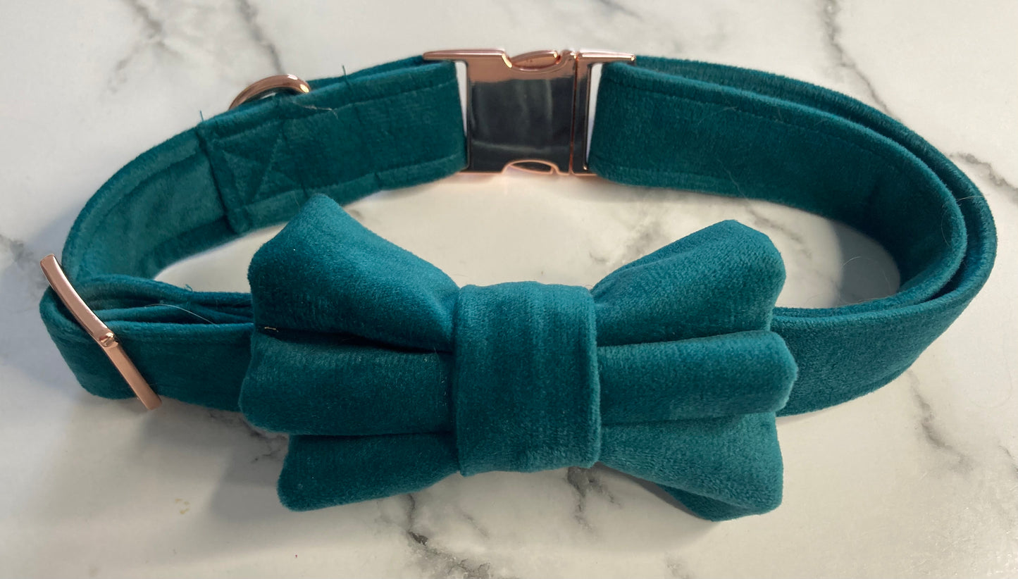 Luxury green velvet dog bow tie, handmade pet bow tie, matching dog accessories